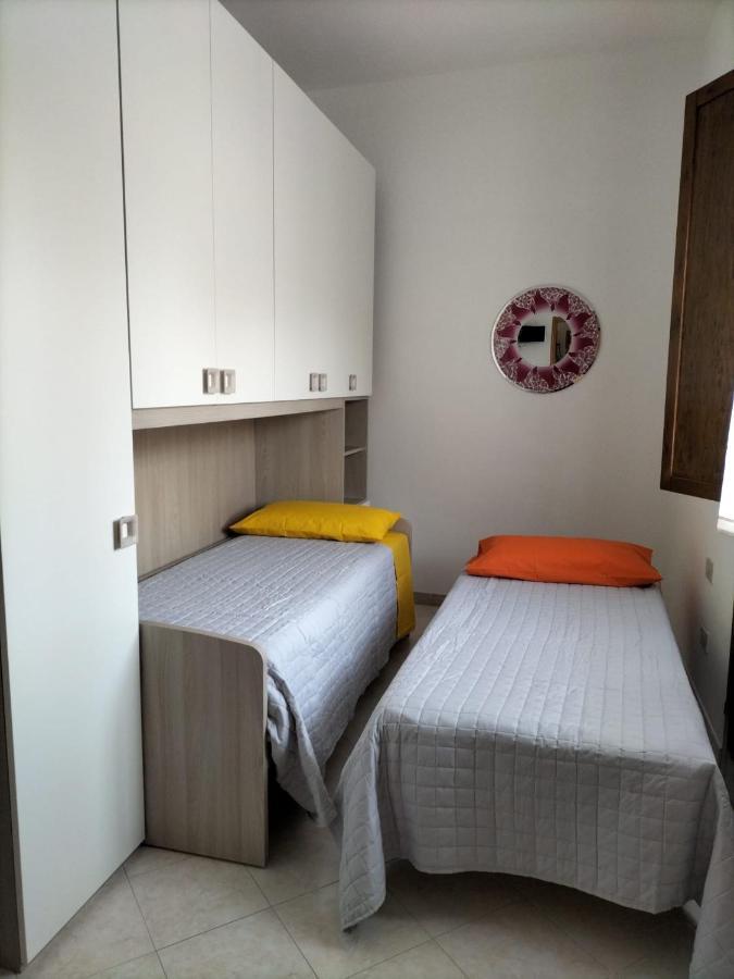 Rosa'S Apartment With Terrace Cagliari Kültér fotó